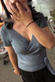 漂亮性感的老板娘