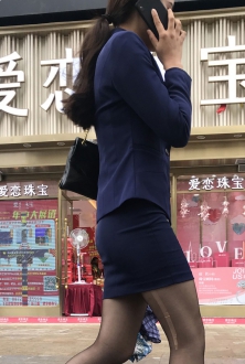 袜子破了，有没有男朋友，这应该是个会持家的女人