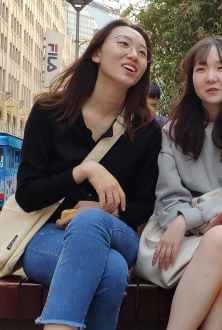 什么事让她们聊的那么开心