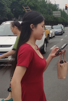 大红色连衣裙,让你清爽一夏美女图片