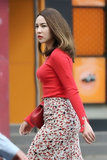 少妇丰满迷人彻底征服了我